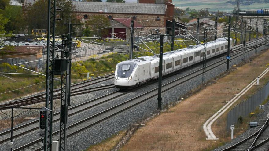 Tren Avril, en viaje de pruebas en Zamora.