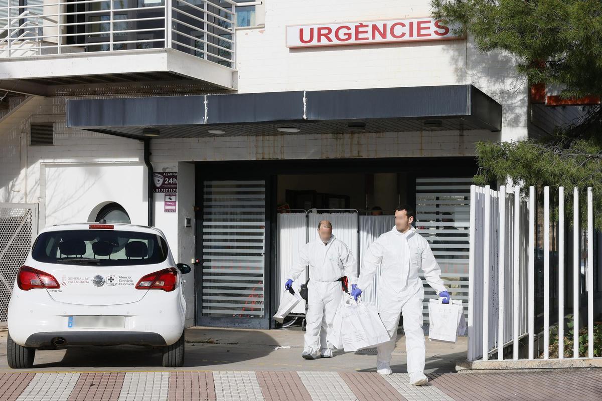 Entrada del centro de salud de Benicàssim, donde fue asesinada una enfermera por su pareja el pasado mes.
