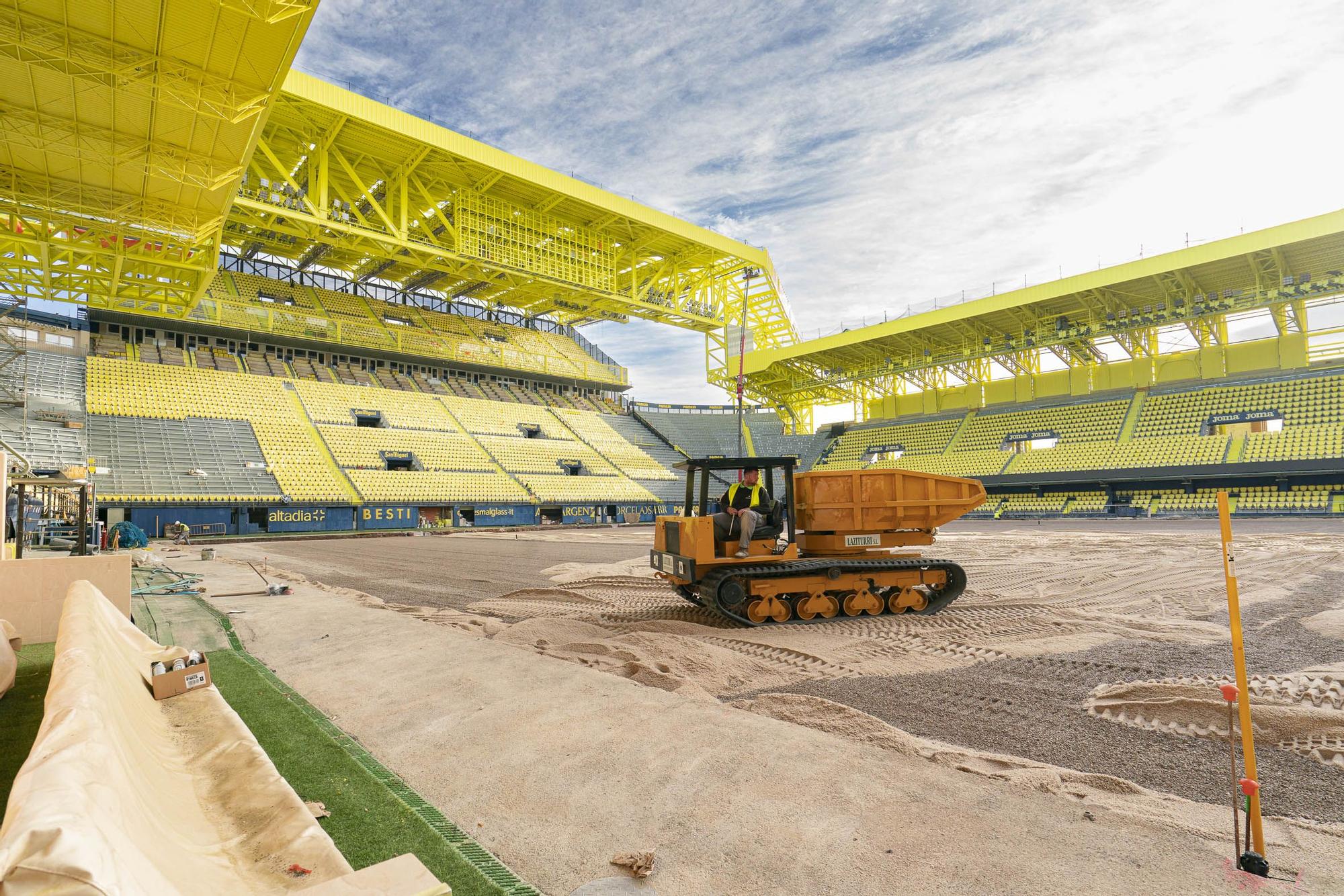 El terreno de juego se está preparando para el plantado del césped.