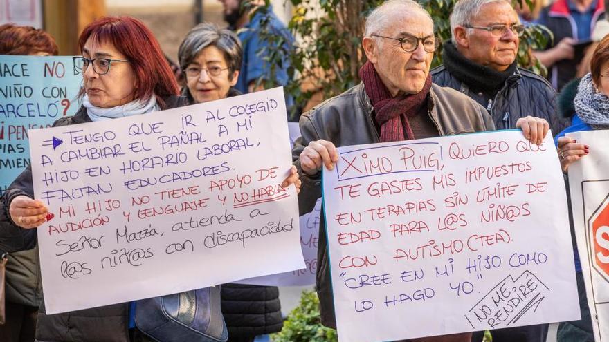 Una de las primeras protestas de la Plataforma Defensa TEA