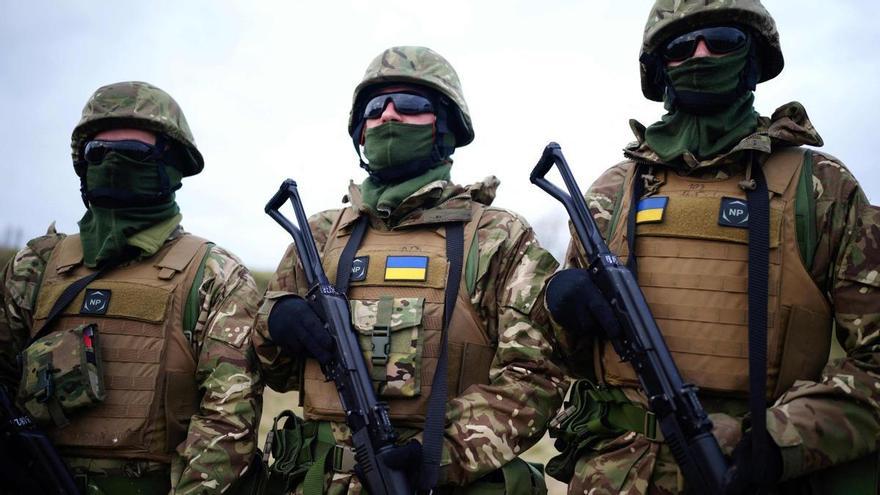 Contraofensiva contra reloj: la guerra de Ucrania pende de un fino hilo político