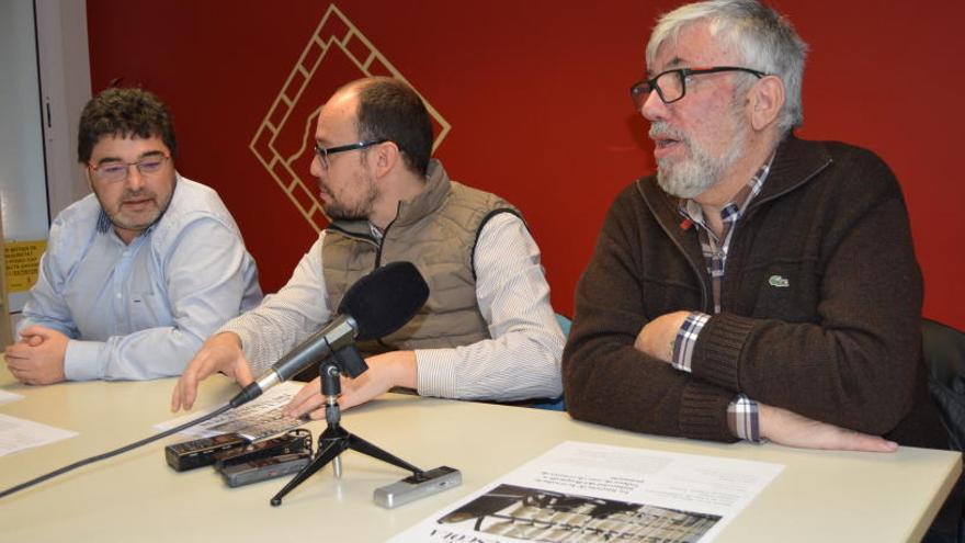 Per la dreta, Vicenç Linares, David Font i Llorenç Altozano en la presentació  al Consell Comarcal del Berguedà, aquest dimecres