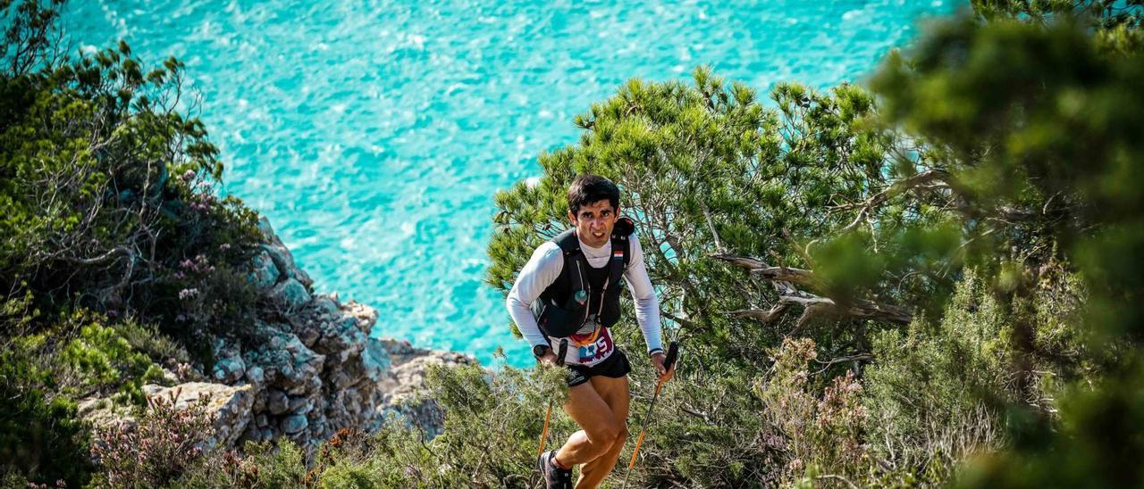 Los tres primeros clasificados de la Ultra Trail. | ELITECHIP