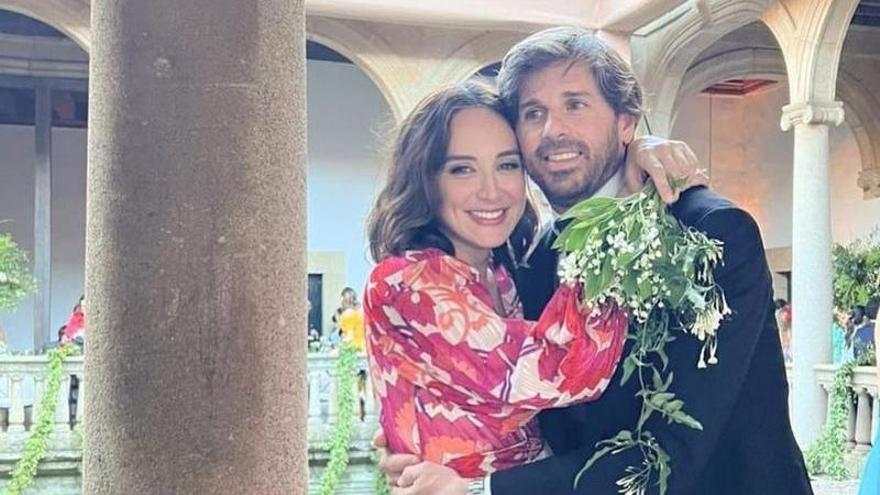 Tamara Falcó muestra imágenes de la boda de su primo en Plasencia