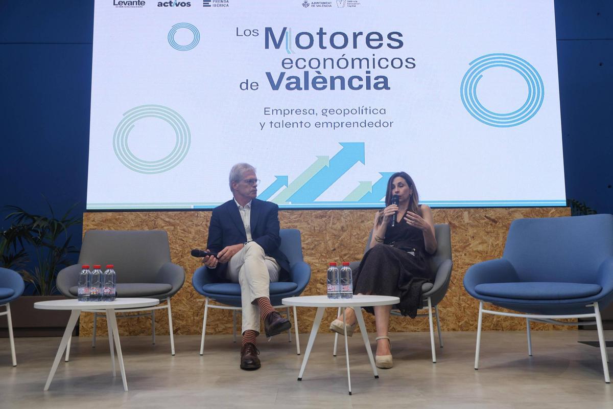 Martí Saballs y Astrid Barrio, durante el evento celebrado en València