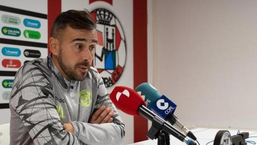 Yago Iglesias, entrenador del Zamora CF: “Cuando algo no funciona hay que buscar soluciones”