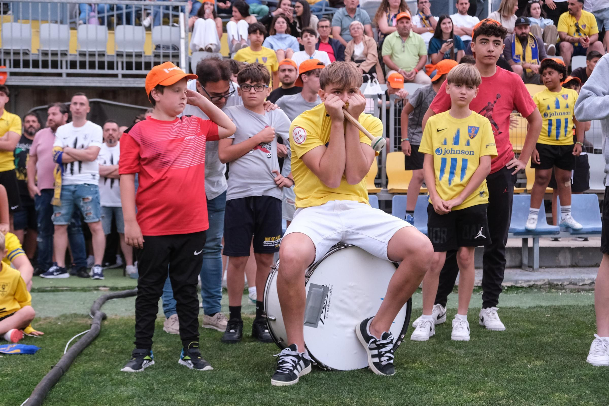 Así se ha vivido el Barakaldo - Orihuela en el estadio de Los Arcos