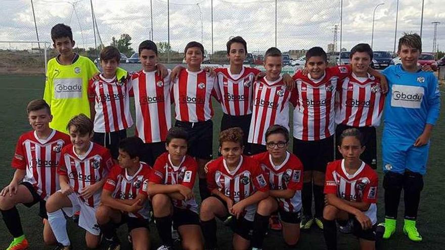 El equipo Infantil B del Zamora disputó ayer un amistoso contra el Amor de Dios en el Ruta de la Plata.