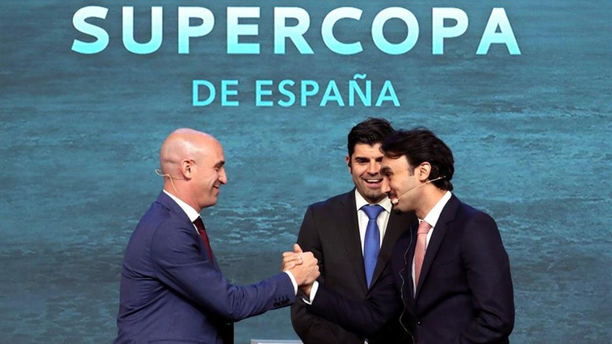 Luis Rubiales junto al representante de Arabia Saudí