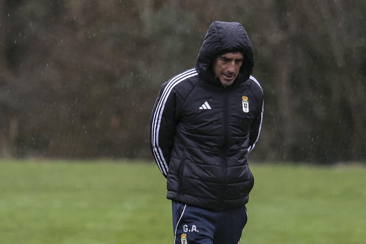 EN IMÁGENES: así fue la jornada de entrenamientos del Real Oviedo en El Requexón previa al duelo ante el Girona