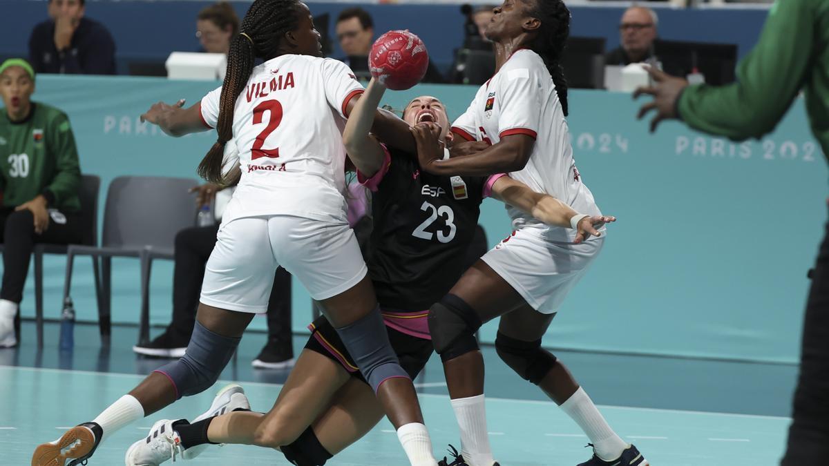 La selección femenina de balonmano de España ya tiene un pie afuera de los Juegos Olímpicos