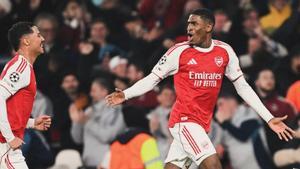 Cristian Mosquera celebrando su gol en el partido frente al Bayern de Múnich