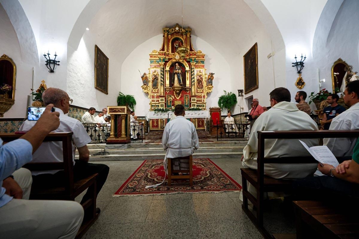 Todas las imágenes de la ordenación de Juan Carlos Rubertiello, diácono en Sant Antoni