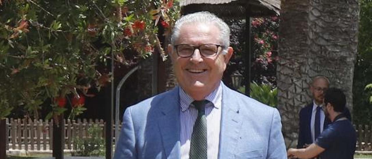 Cirilo Arnandis, presidente del consejo regulador del caqui. | VICENT M. PASTOR