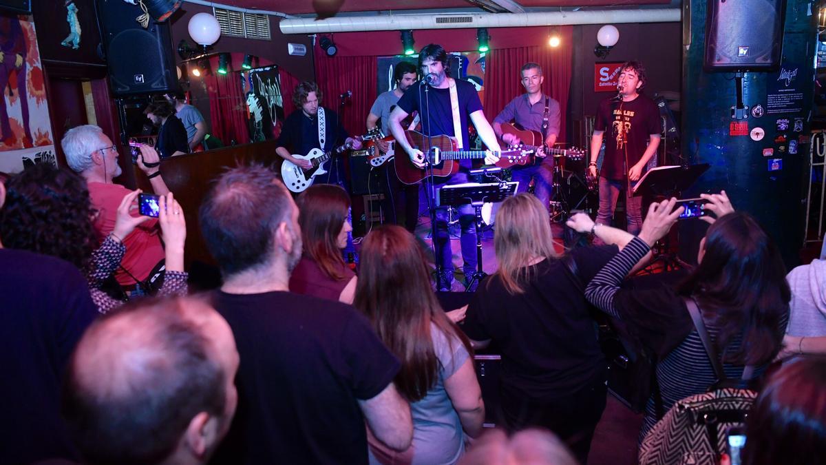 Concierto en la sala Mardi Gras antes de la pandemia.