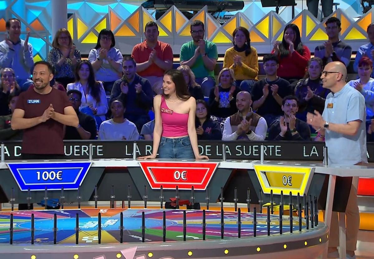 Judith junto a sus compañeros en el programa emitido en junio