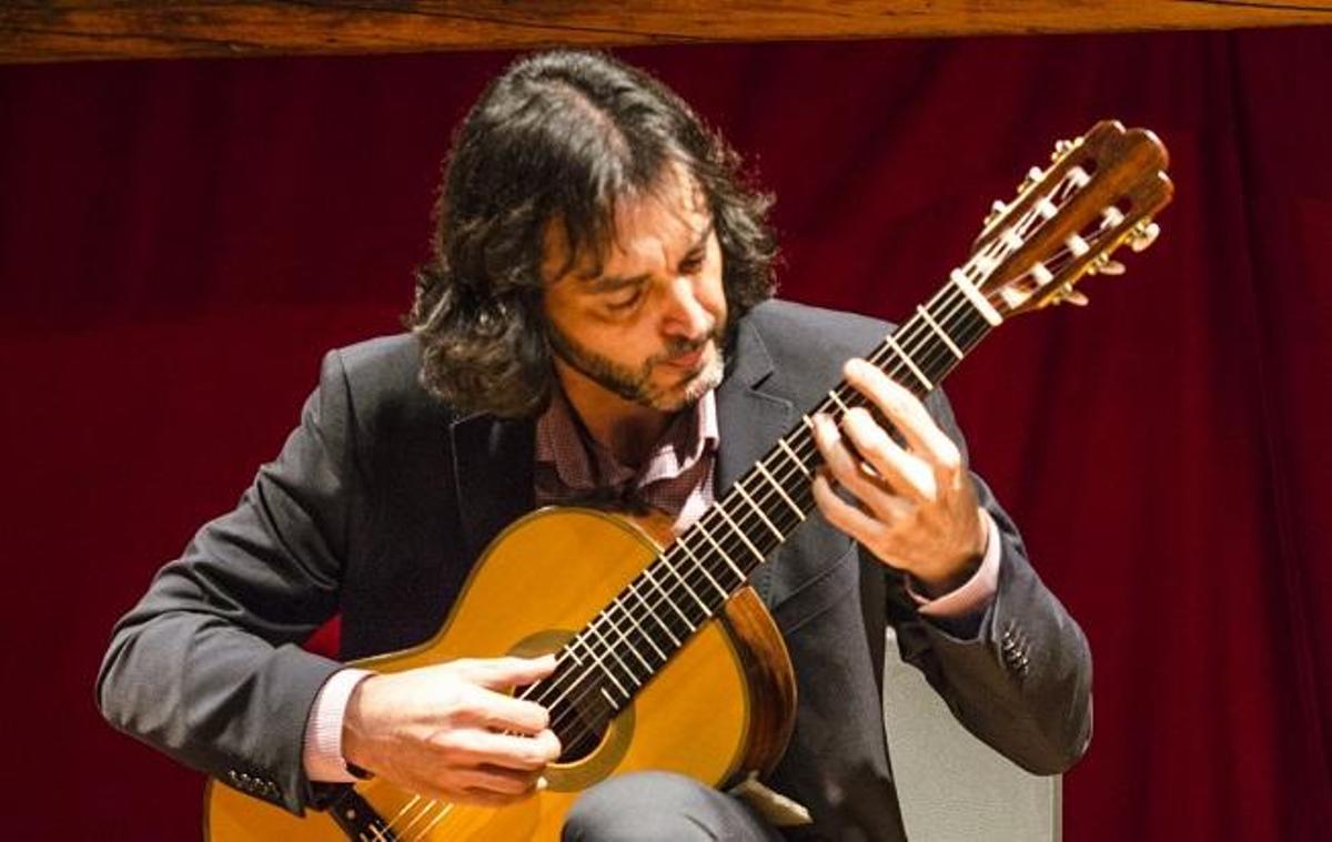 El guitarrista valenciano Toni Cotolí