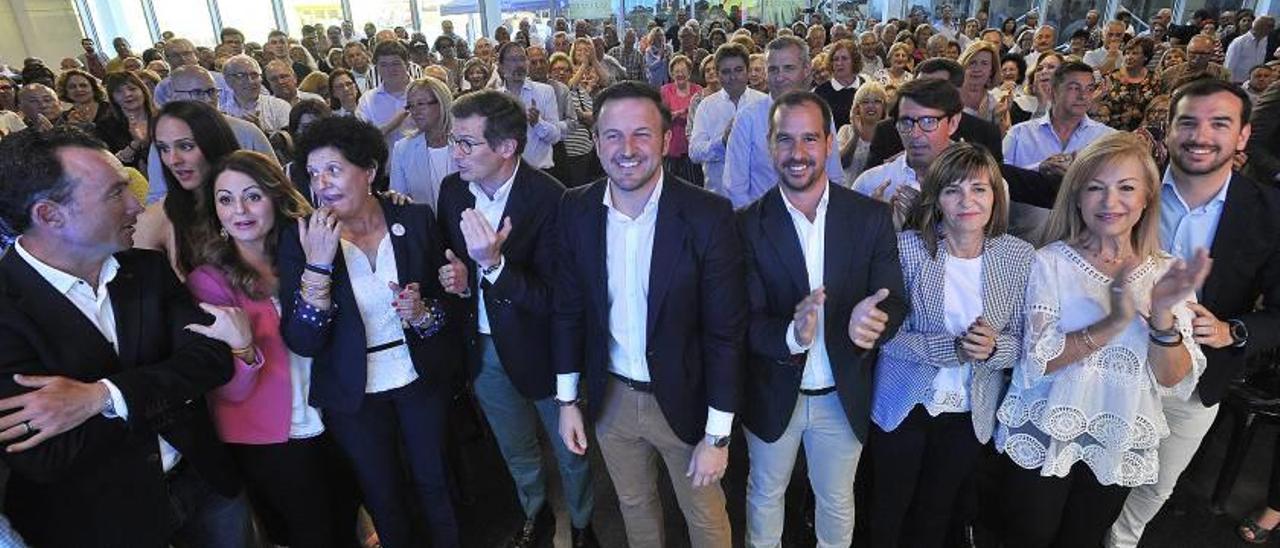 Pablo Ruz dedicó su discurso a exponer a sus simpatizantes las iniciativas que ha recogido de los ilicitanos en los dos últimos años para crear su programa electoral.