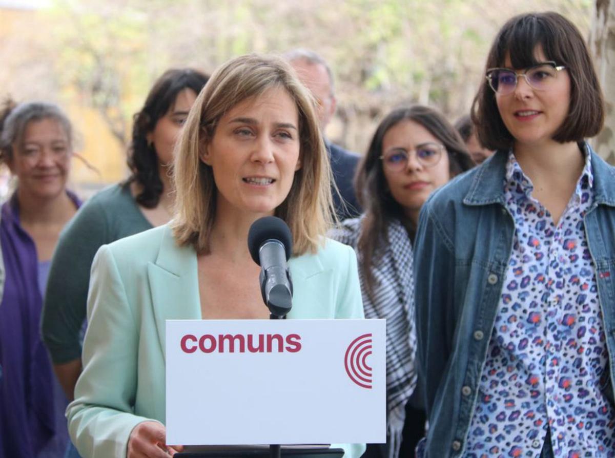 Els Comuns i la CUP carreguen pel debat a tres