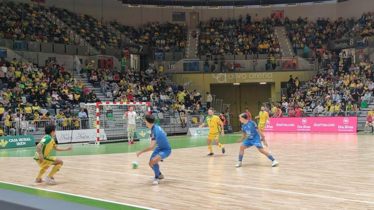 Partido entre el Alzira y el Jaén en El Olivo Arena