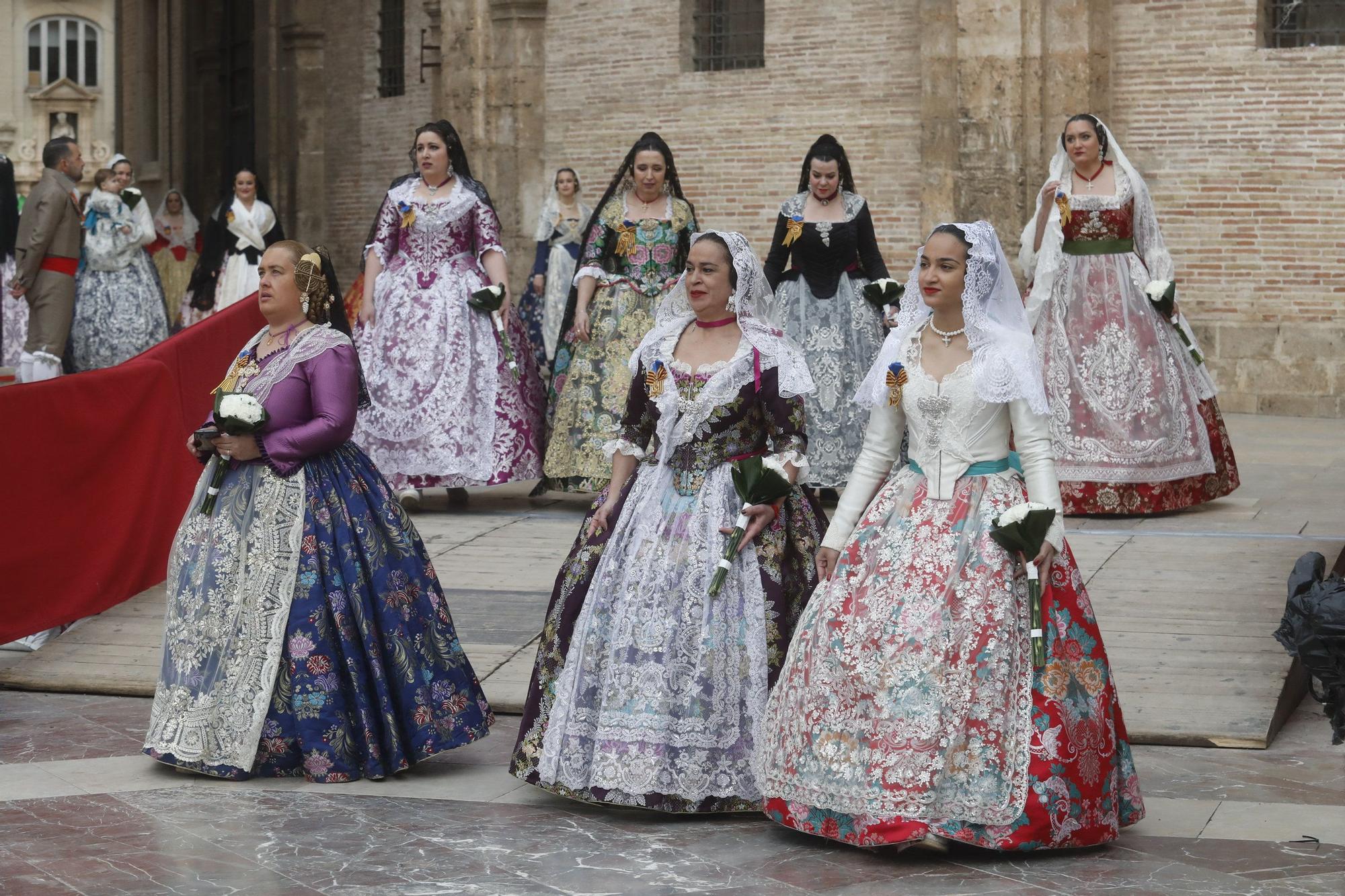 Búscate en el segundo día de ofrenda por la calle de la Paz (entre las 15:30 a las 17:00 horas)