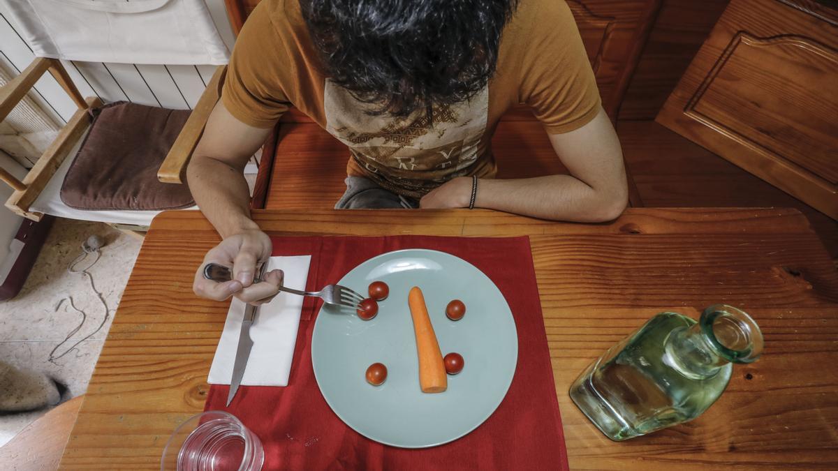 Los trastornos alimentarios crecen un 30% desde la pandemia y la edad media baja a los 12 años