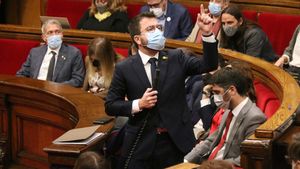 Aragonès veu «temerària» la posició de Sánchez davant la sisena onada