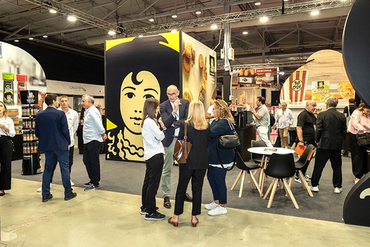 Estand de Carmencita con los nuevos productos en la feria Alicante Gastronómica.