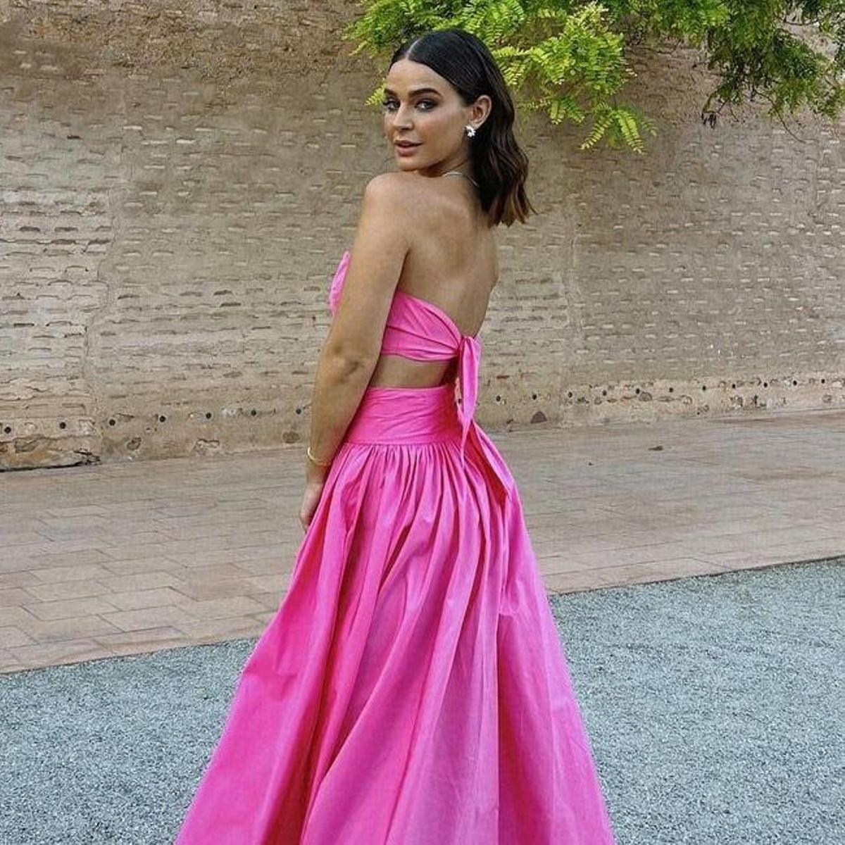 Laura Escanes con la melena ondulada en la boda de Teresa Andrés Gonzalvo