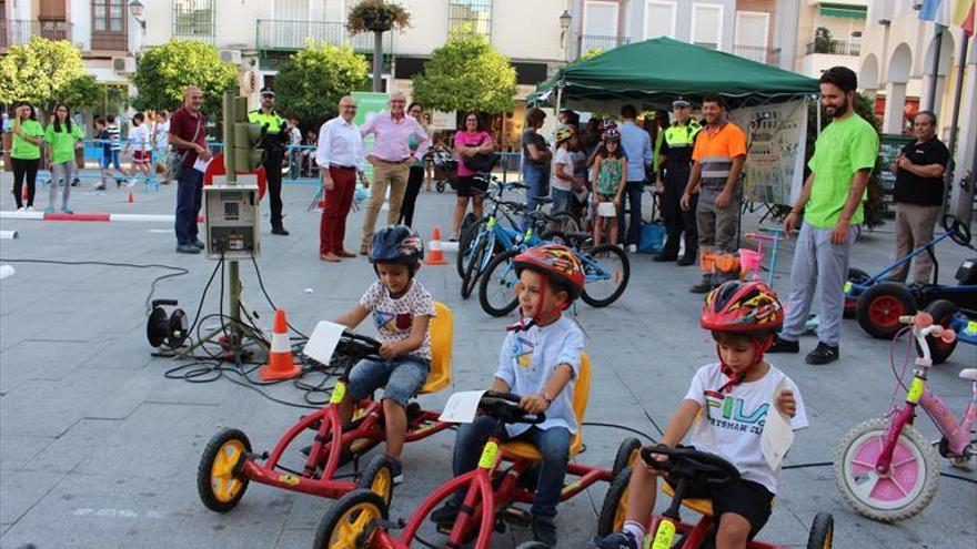 La Plaza Nueva acoge el inicio de la Semana de la Movilidad