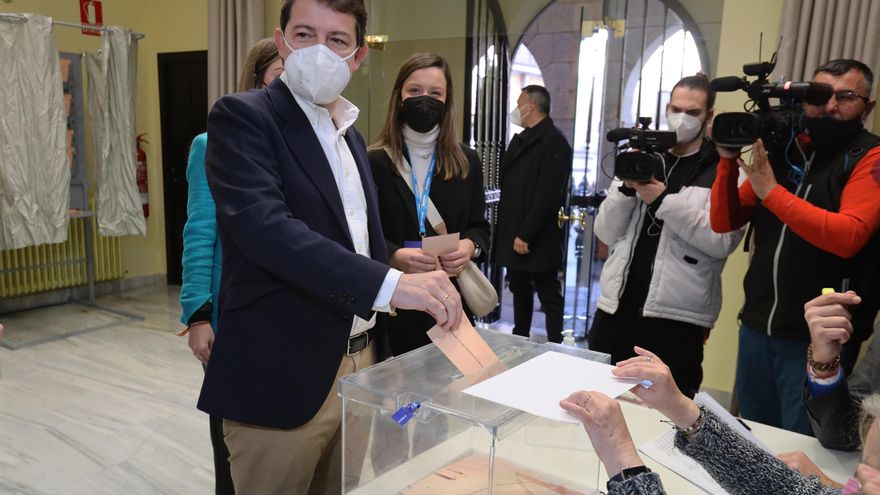 Mañueco: "Vamos a estar a la altura de nuestra historia por orgullo y dignidad"