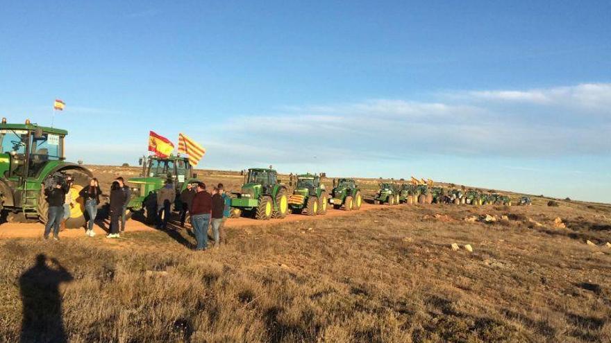 Los sindicatos agrarios llevarán sus tractores al centro de Zaragoza el día 10 de marzo