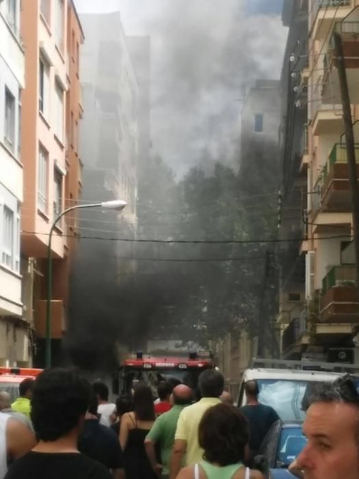 Feuer in Werkstatt: mehrere Gebäude in Palma geräumt
