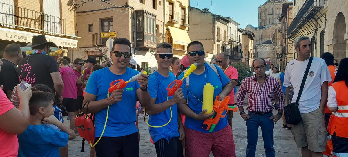 La concentración de peñas y la mojada dan inicio a las Fiestas de San Agutín en Toro La concentración de peñas y la mojada dan inicio a las Fiestas de San Agutín en Toro