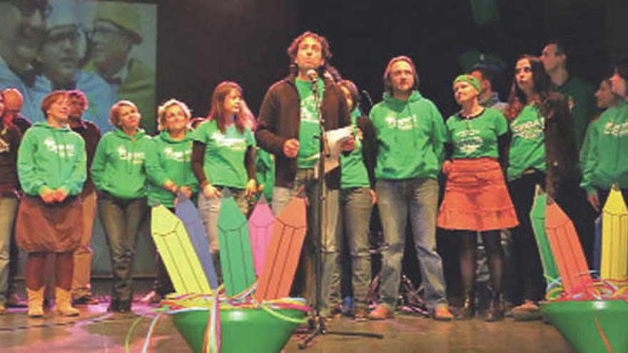 Assemblea Risas y música para dar comienzo a la ´primavera verde´