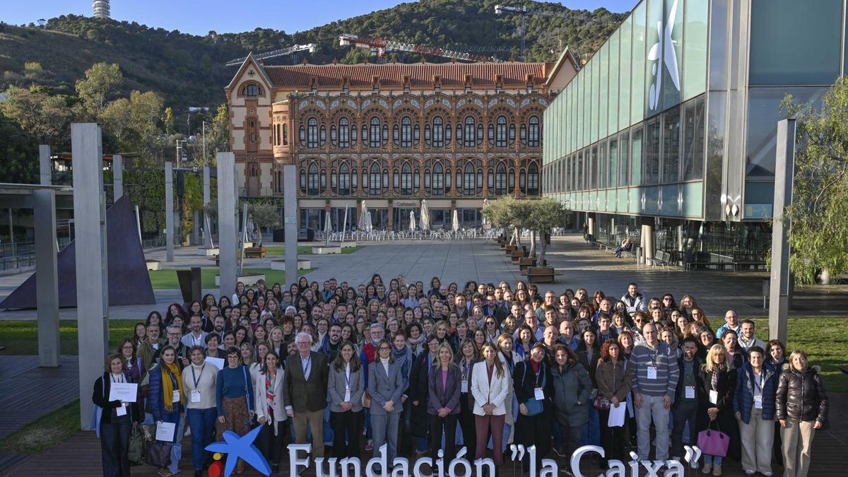 Els docents responsables dels projectes seleccionats, en la jornada de clausura de la segona edició de la convocatòria que s’ha celebrat al Museu de la Ciència CosmoCaixa de Barcelona.