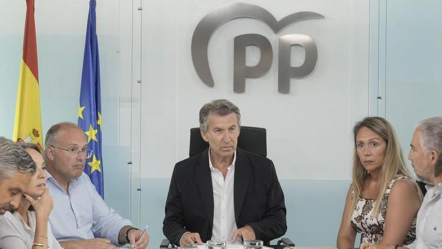 Feijóo considers the situation in Ceuta "unsustainable" after the attack on four soldiers: "What is the Government waiting for?"