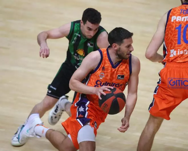 Las imágenes del Valencia Basket Joventut de Badalona