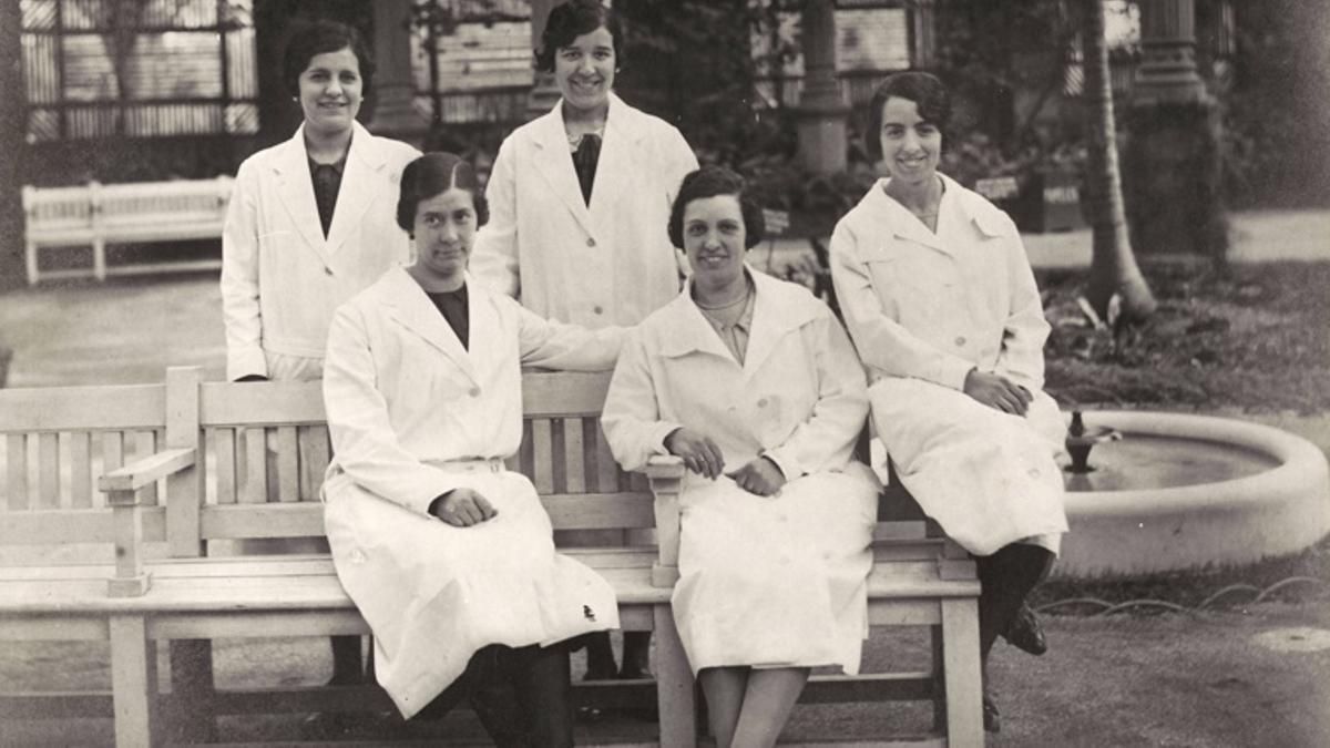 Trabajadoras del Museu de Ciències Naturals de Barcelona en 1927