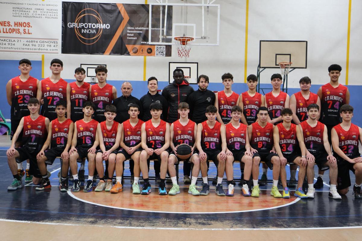 El equipo del CB Genovés Junior que disputa el XXII Torneig Nacional Cadet Masculí de Bàsquet.