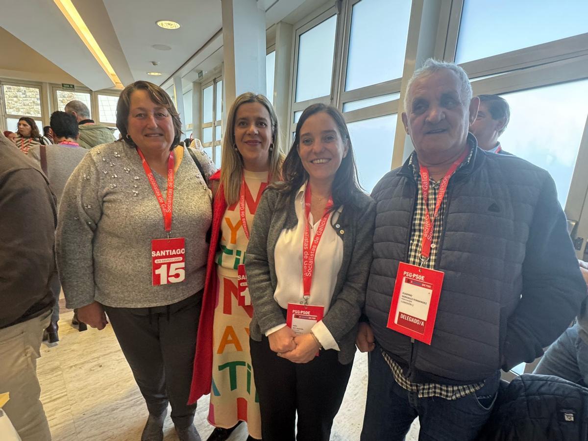Delegación socialista de Cangas que acudió al XV Congreso del PSdeG, el pasado domingo.