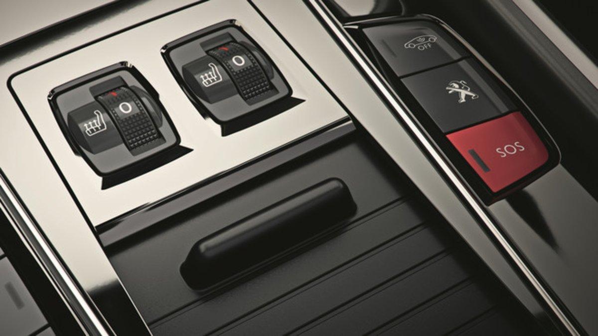 El botón S.O.S. sirve para comunicar accidentes sufridos o presenciados en la carretera.