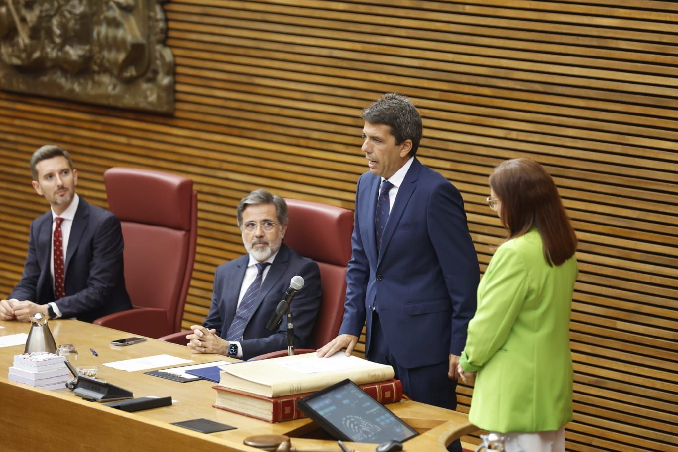 Toma de posesión de Mazón como presidente de la Generalitat