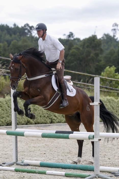 Cuadra equina Busto (Gozón)