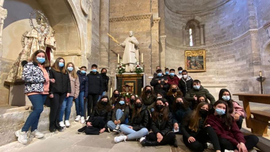 San Valentín inspira a estudiantes de Toro