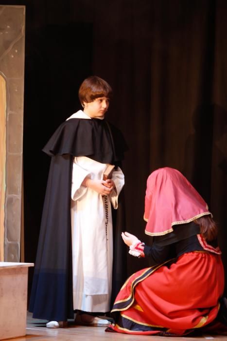 Niños en la representación de los ''Miracles'' de Sant Vicent Ferrer