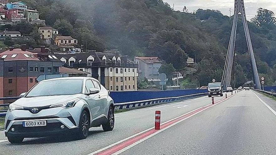 Atención con el puente atirantado del Corredor del Nalón en Sama: el tráfico pesado no podrá pasar desde el día 1 y el resto de vehículos, a menor velocidad