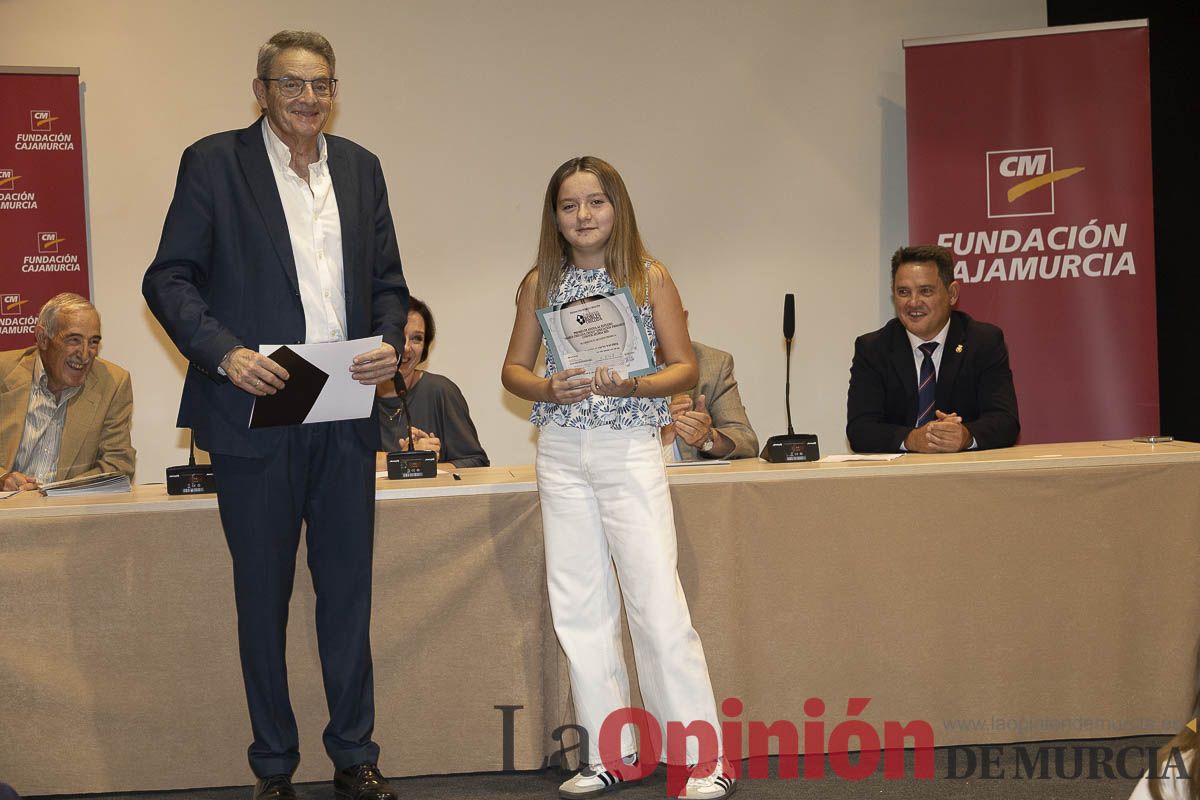 Entrega de los premios de la Fundación Robles Chillida a estudiantes caravaqueños