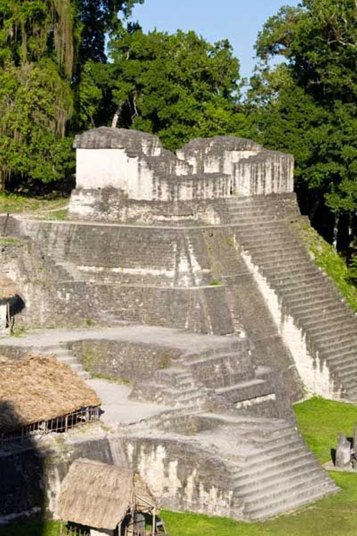 Acrópolis Central de Tikal.