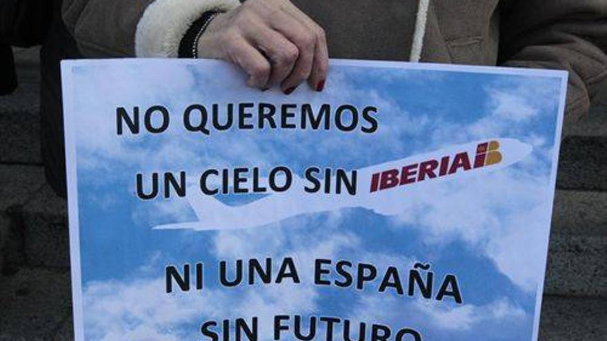 Los sindicatos hablan de un seguimiento del 100% de la huelga en Iberia